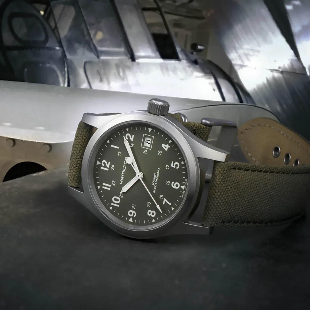 Hamilton - Khaki Field 38 mm Officer Mechanical Canvas Green Dial - H69439363 - Image 2