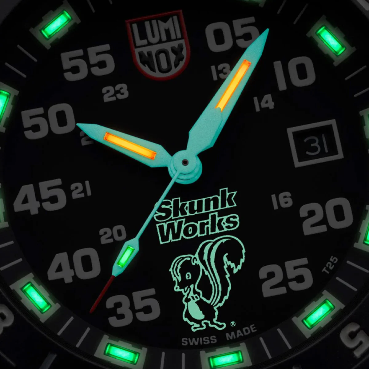 Luminox - F-117 NIGHTHAWK® x Skunk Works® 6440 Heritage Pilot 44 mm - XA.6442.H.SET - Image 5